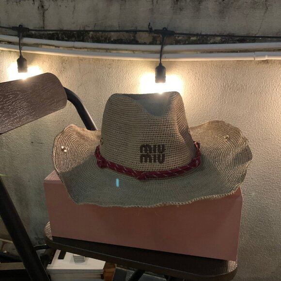 Miu Miu Women's Beige Raffia Hat Red Accent💖 - Picture 1 of 7